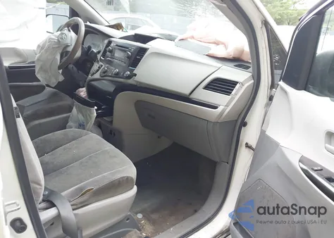 2012 Toyota Sienna Base 7 Passenger из США, поврежденный, VIN 5TDKA3DC1CS011697